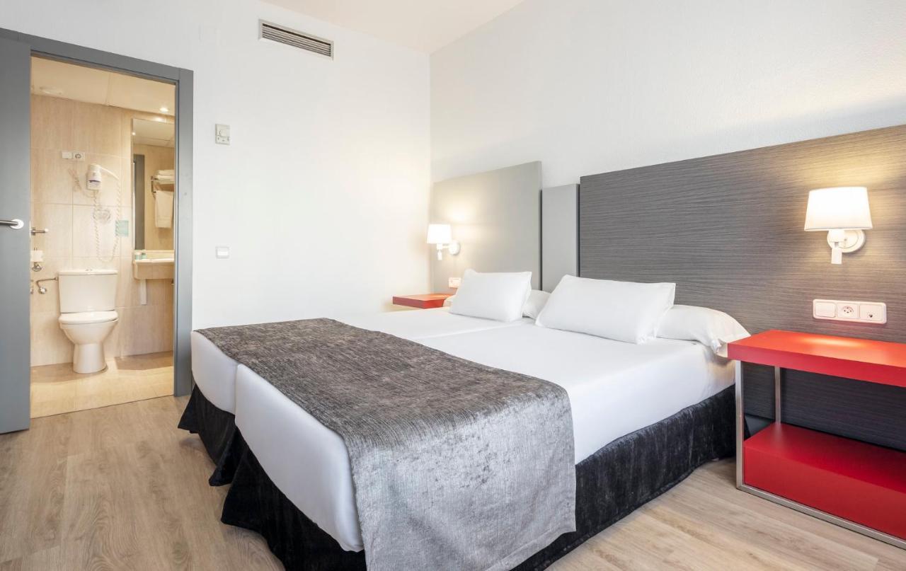 Ilunion Romareda Hotel Zaragoza Bagian luar foto